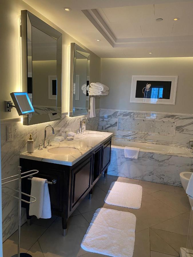Amazing 2 Bedroom With Full Burj View Dubai Luaran gambar