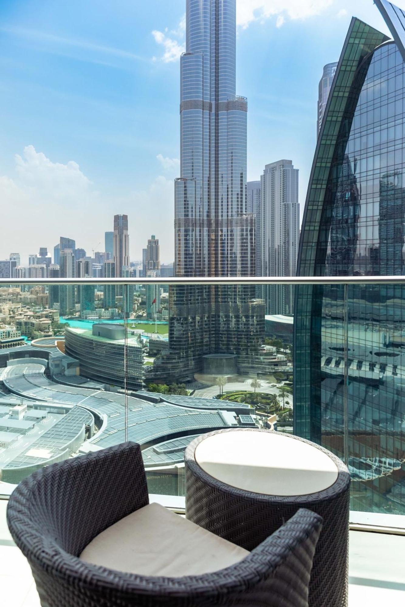 Amazing 2 Bedroom With Full Burj View Dubai Luaran gambar